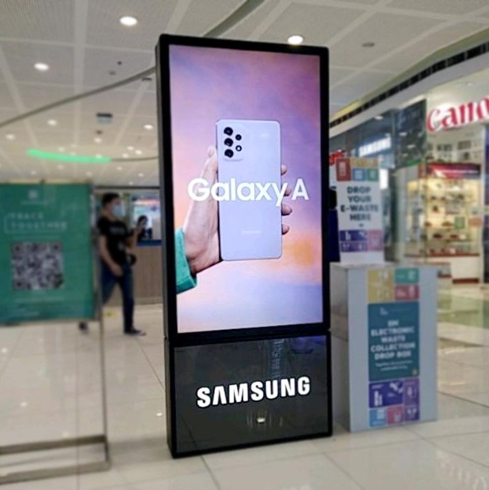 Digital Advertising Screen